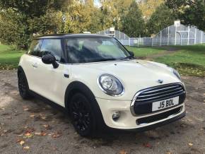 MINI HATCHBACK 2017 (17) at Adams Brothers Subaru Aylesbury